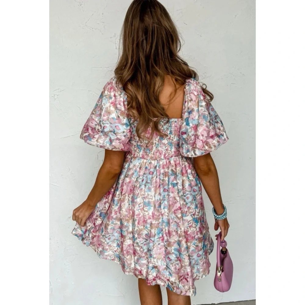Floral Puffed Sleeve Mini - Picture 2 of 3